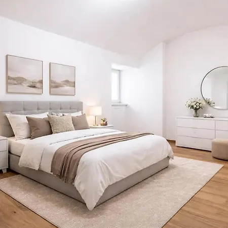 Apartament Base Ideale Per Esplorare *